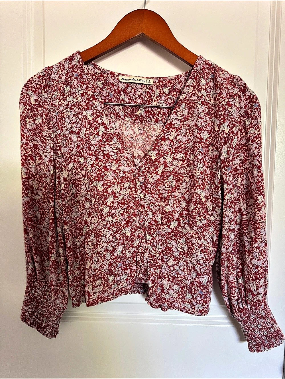 Abercrombie & Fitch Floral Long Sleeve Blouse in Red & White Like New